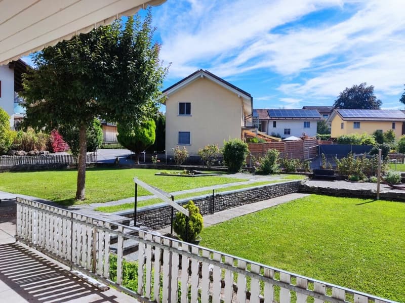 Im schönen und freundlichen Ort Diessbach bei Büren (nähe Lyss) haben wir ab sofort folgende Wohnung zu vermieten: 55m2 grosse Loftstil, 2.5 Zimmer Erdgeschosswohnung mit Garten (6)
