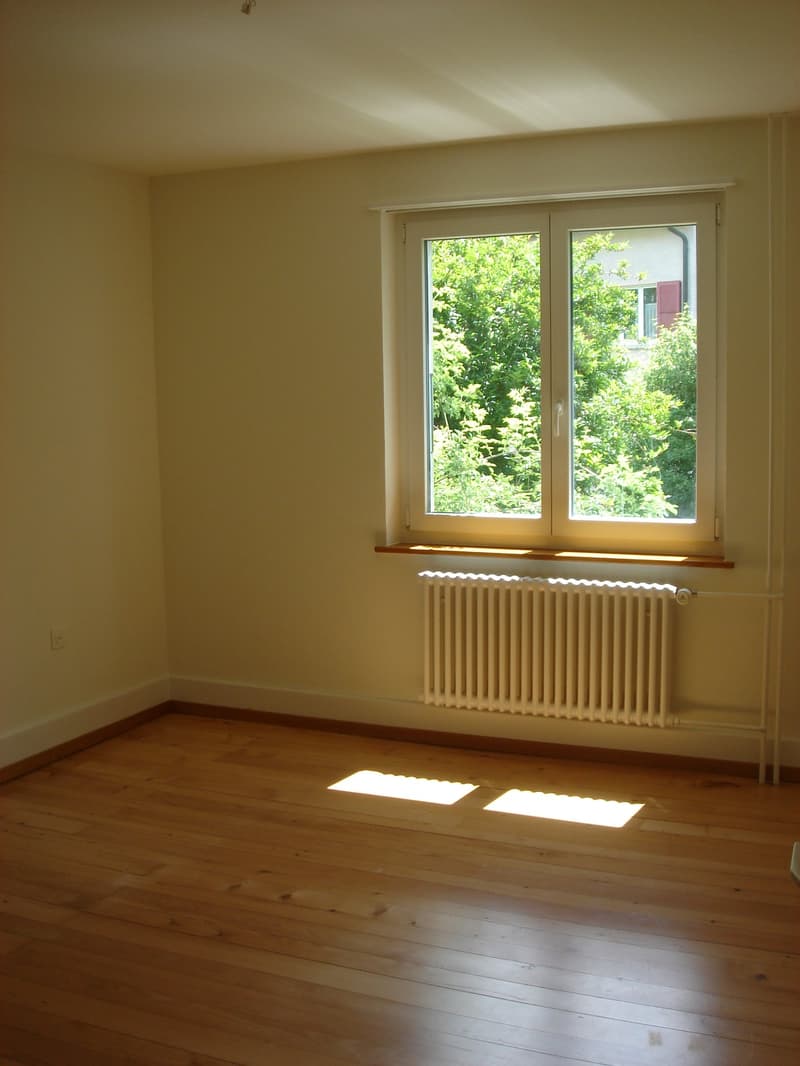 3.5 pièces situé dans une petite maison de 2 appartements. (6)