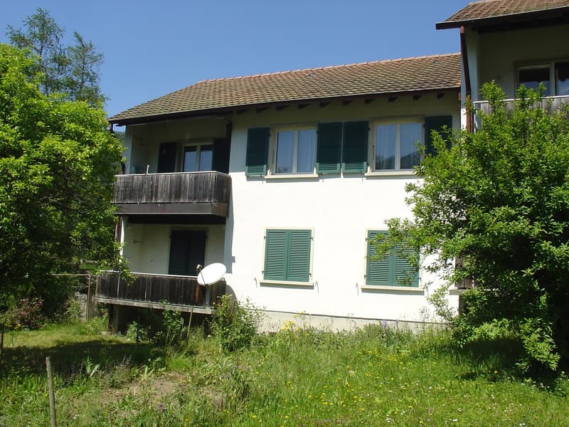 3.5 pièces situé dans une petite maison de 2 appartements. (10)