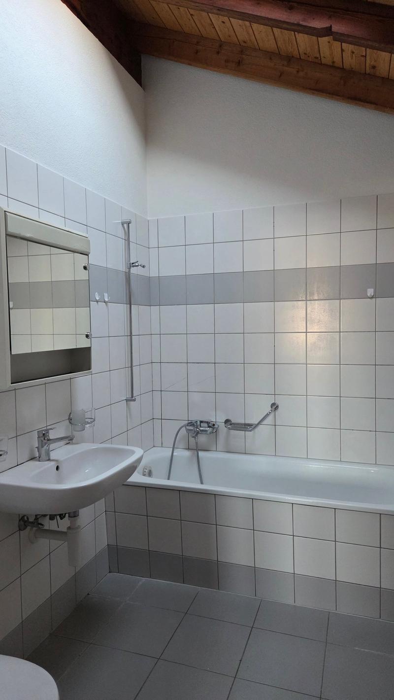 Logement en duplex situé entre le centre-ville et la gare CFF (10)