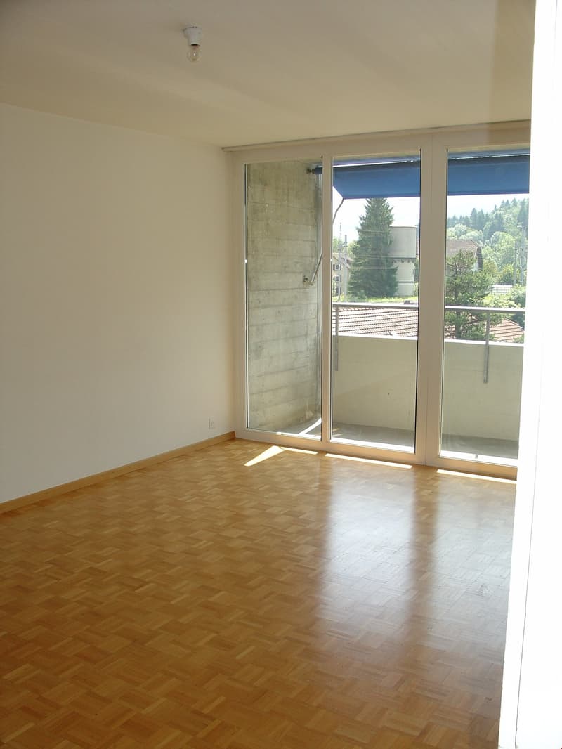 Appartement situé à proximité de la gare CFF (4)