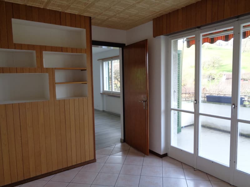 Appartement de 4.5 pièces sur les hauts du village avec balcon. (14)