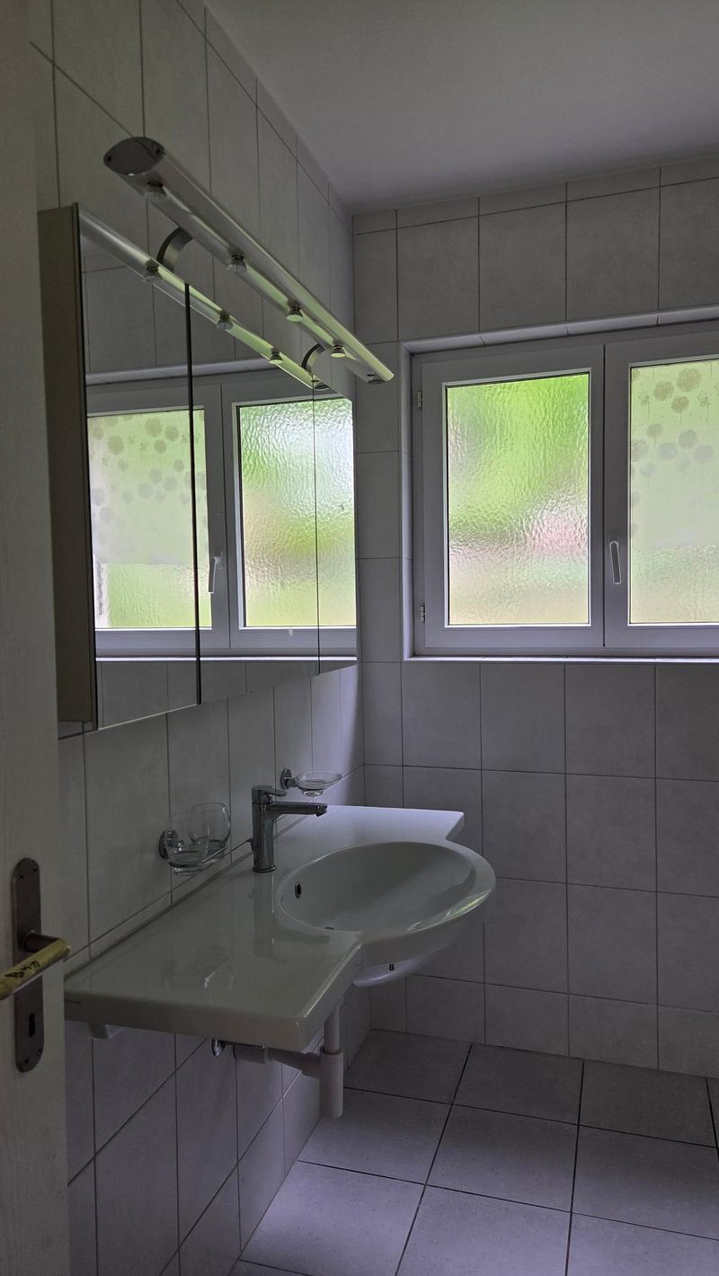 Appartement situé dans un petit immeuble de 4 logements. (8)