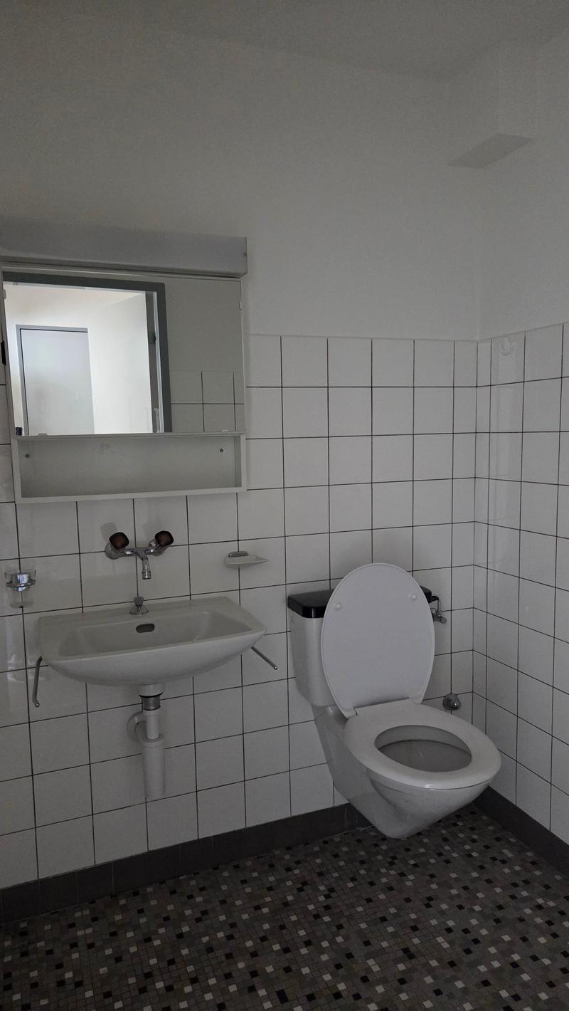 Appartement adapté dans résidence pour personnes âgées. (7)