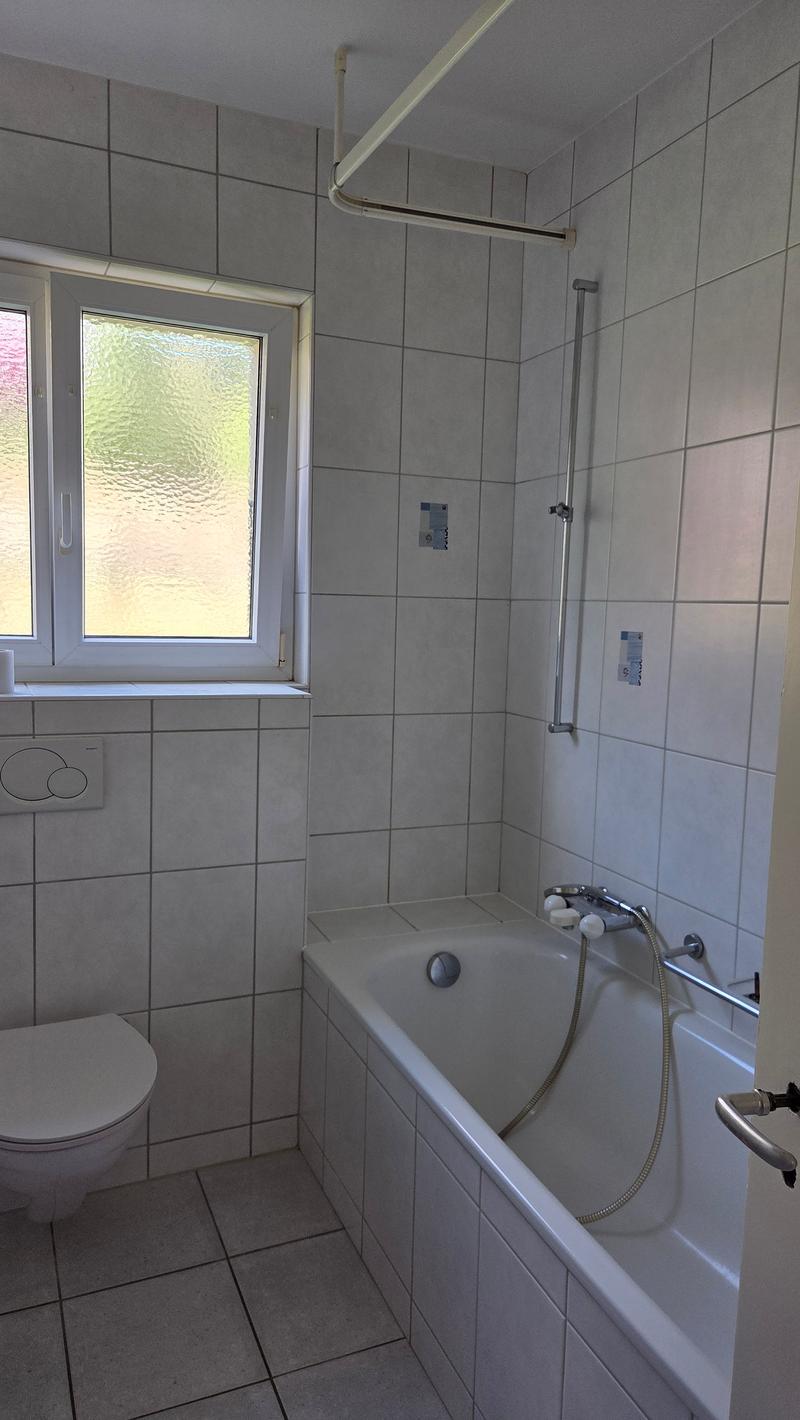 Appartement situé dans un petit immeuble de 4 logements. (9)