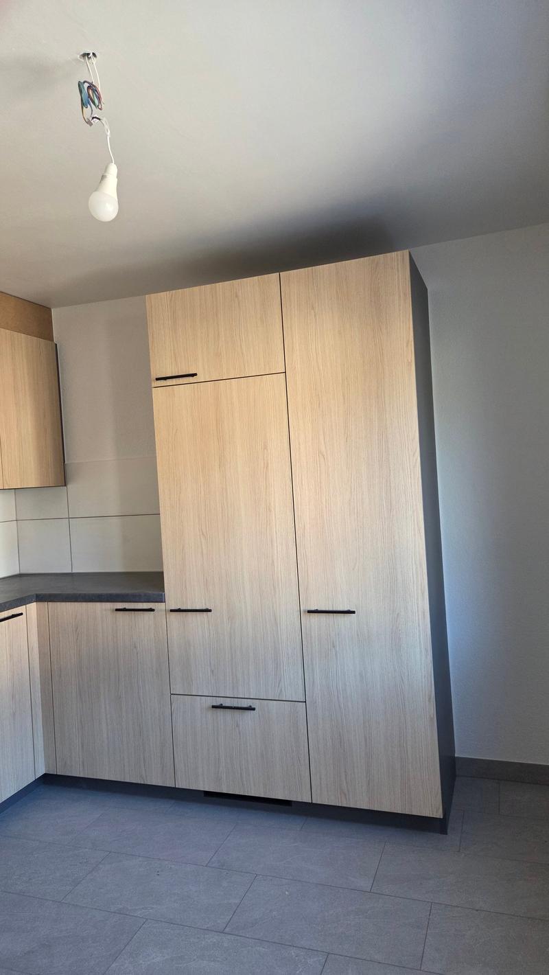 Appartement situé dans un quartier ensoleillé. (3)