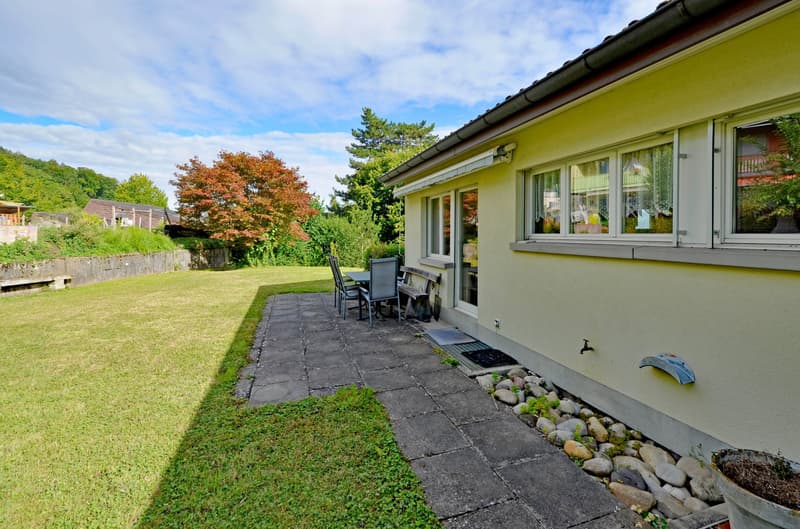 Einfamilienhaus mit Einliegerwohnung und viel Umschwung (4)