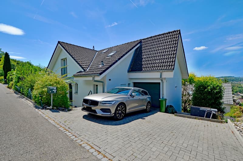 Familienhaus mit Weitsicht und viel Platz in Münchenstein (9)