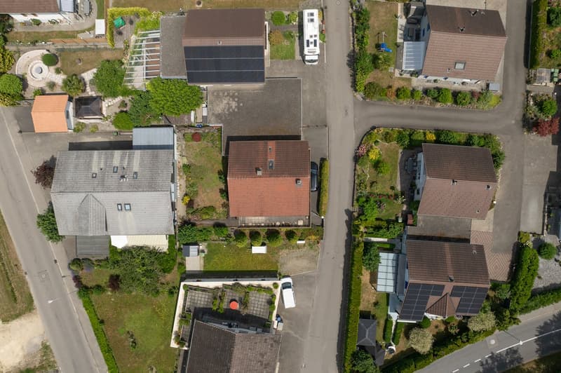 Charmantes 5-Zimmer-Einfamilienhaus in Studen – sofort verfügbar (37)