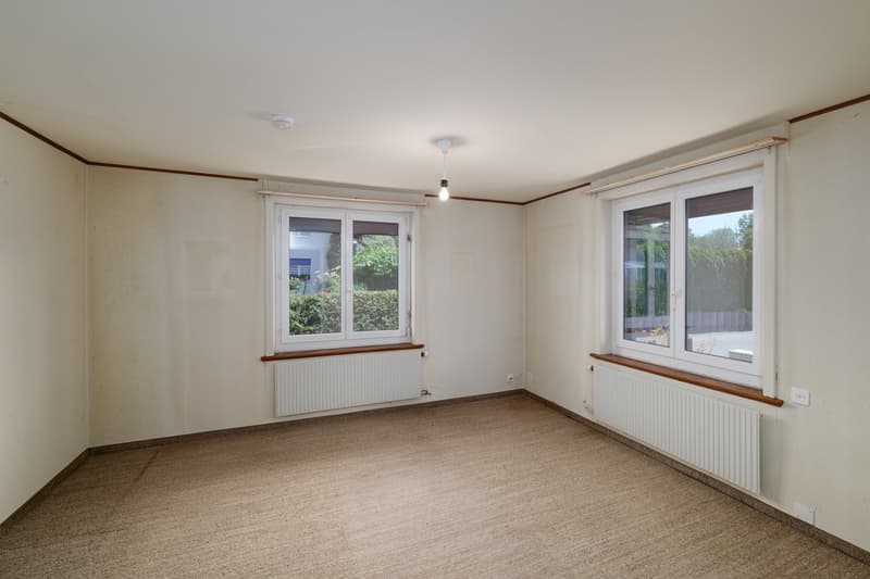 Charmantes 5-Zimmer-Einfamilienhaus in Studen – sofort verfügbar (6)
