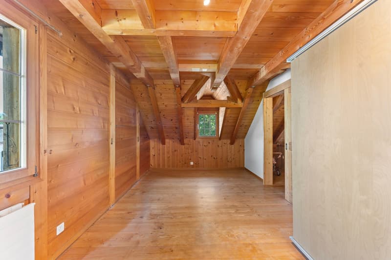 4.5-Zimmer-Maisonette mit Cheminée, Galerie und Weitsicht ins Grüne (10)