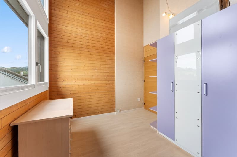 Grosszügige 5.5-Zimmer-Maisonettewohnung mit Cheminée und Weitsicht (27)
