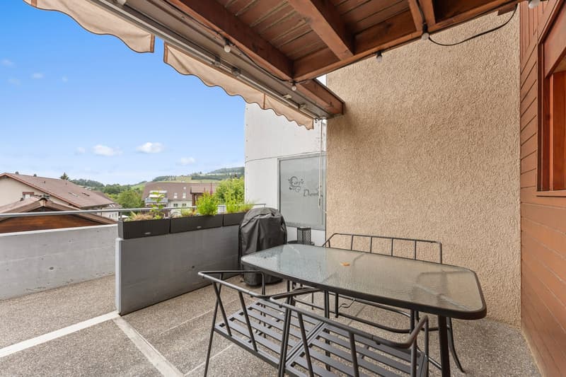 Grosszügige 5.5-Zimmer-Maisonettewohnung mit Cheminée und Weitsicht (15)