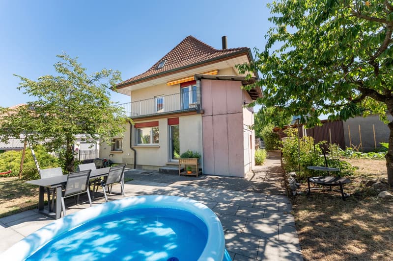 Freistehendes 7½-Zimmer-Einfamilienhaus mit viel Platz im Dorfkern von Busswil (16)