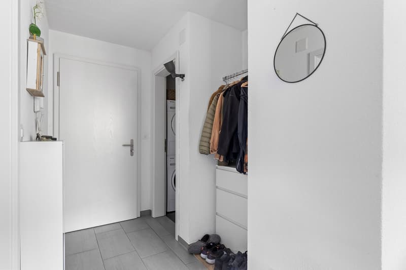 Attique 3,5 pièces, terrasse 29 m², vue Jura | 3.5-Zi.-Attika mit Terrasse (12)