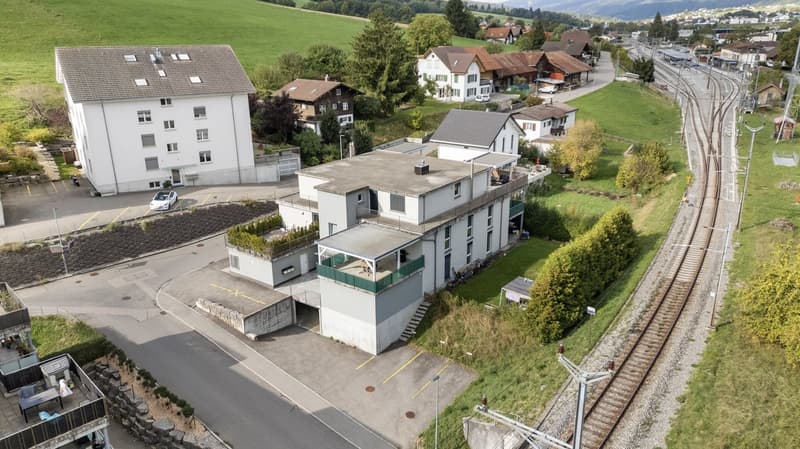 Attique 3,5 pièces, terrasse 29 m², vue Jura | 3.5-Zi.-Attika mit Terrasse (14)