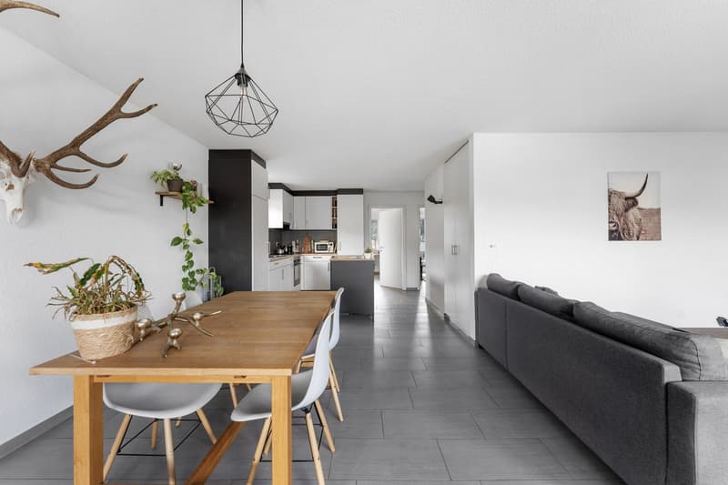 Attique 3,5 pièces, terrasse 29 m², vue Jura | 3.5-Zi.-Attika mit Terrasse (6)