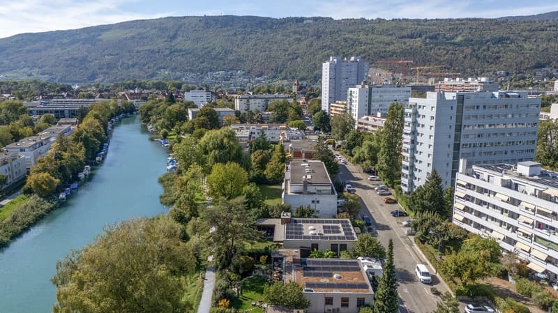 Attika mit 93 m² Terrasse an der Zihl | Attique avec terrasse de 93 m² (26)