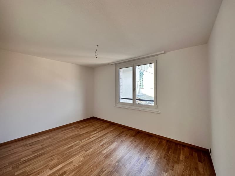 Moderne (saniert 2024) und helle 3.5 Zi.-Whg. im schönen Burgdorf (9)