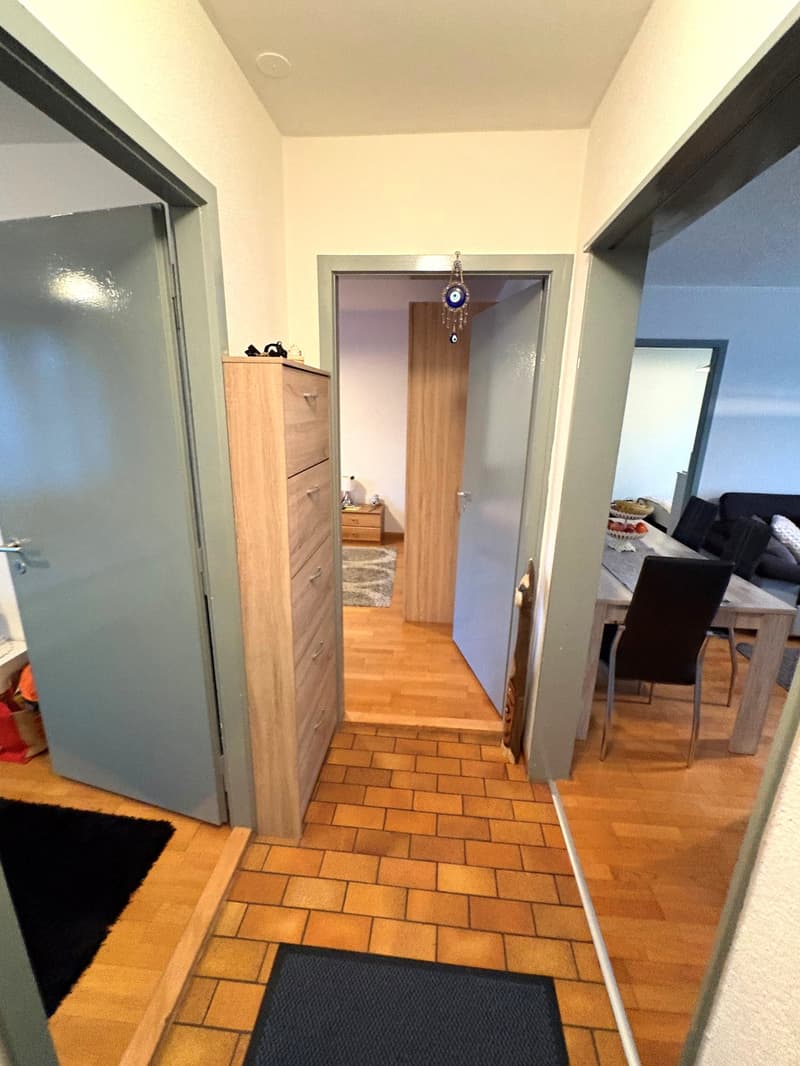 Charmante 4-Zimmer-Wohnung in ruhiger Lage von Ostermundigen (2)