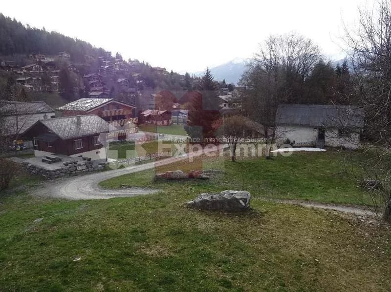 Chalet atypique au centre d'Ovronnaz (2)