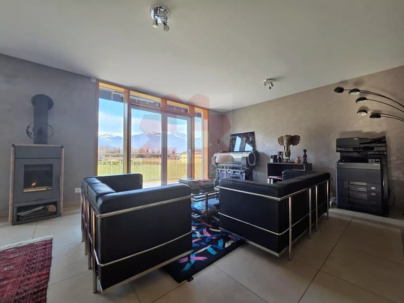 Elegant 4-Bedroom Apartment in Bex, Switzerland (4)