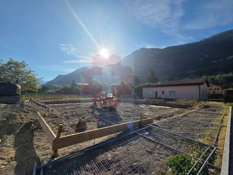 Stunning Semi-Detached Home in Swiss Chalais (3)