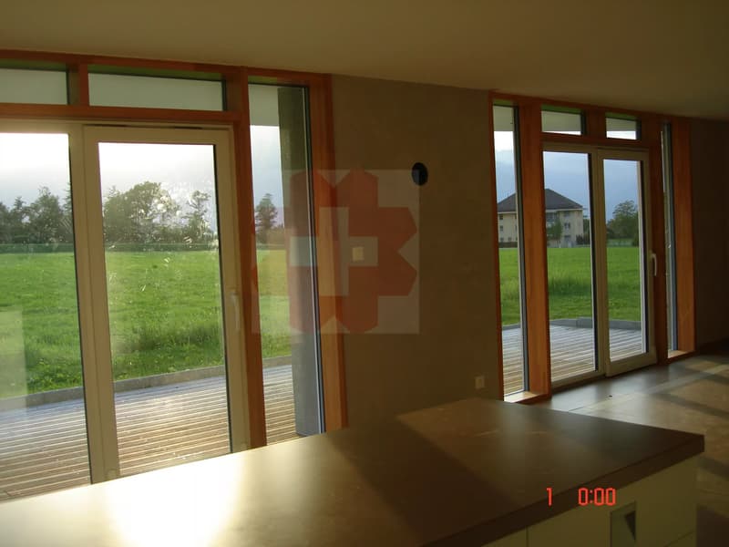 Luxurious 4-Bedroom Apartment in Scenic Bex Location (7)