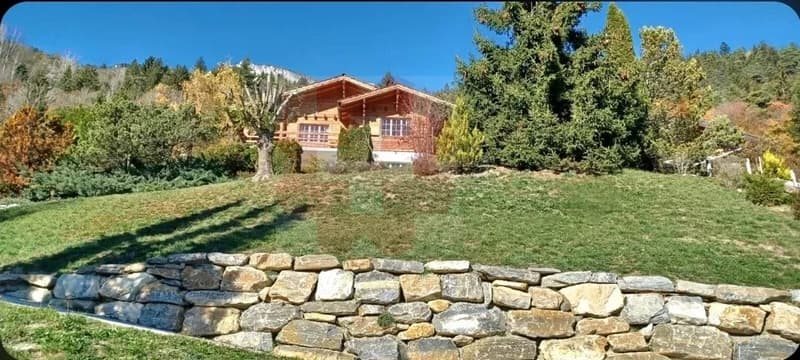 Magnifique chalet en madrier avec vue panoramique sur le Valais (9)