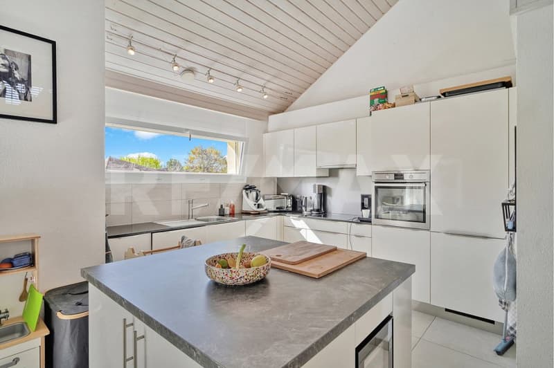 Dernier étage 4.5p | 148m² dont mezzanine, chauffage sol, CECB B Oron-la-Ville (3)