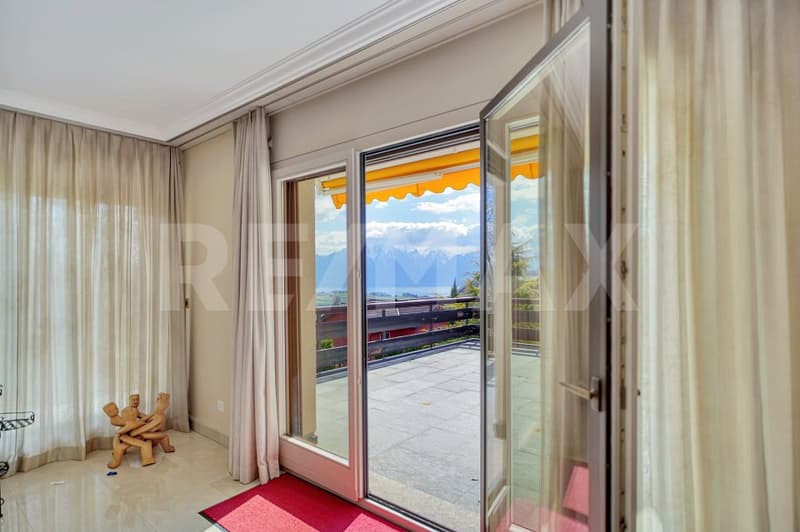 En exclusivité, villa d'exception de 7 pièces dans un écrin de paix sur les hauteurs de Vevey (6)