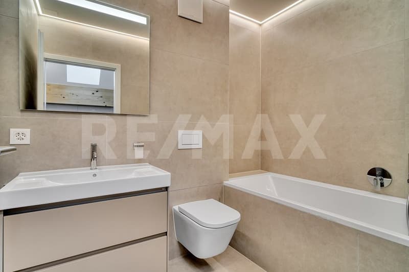 Accès privatif par ascenseur; Dernier étage; 4.5p 135 m²; Jardin 103 m² à Vallamand (5)