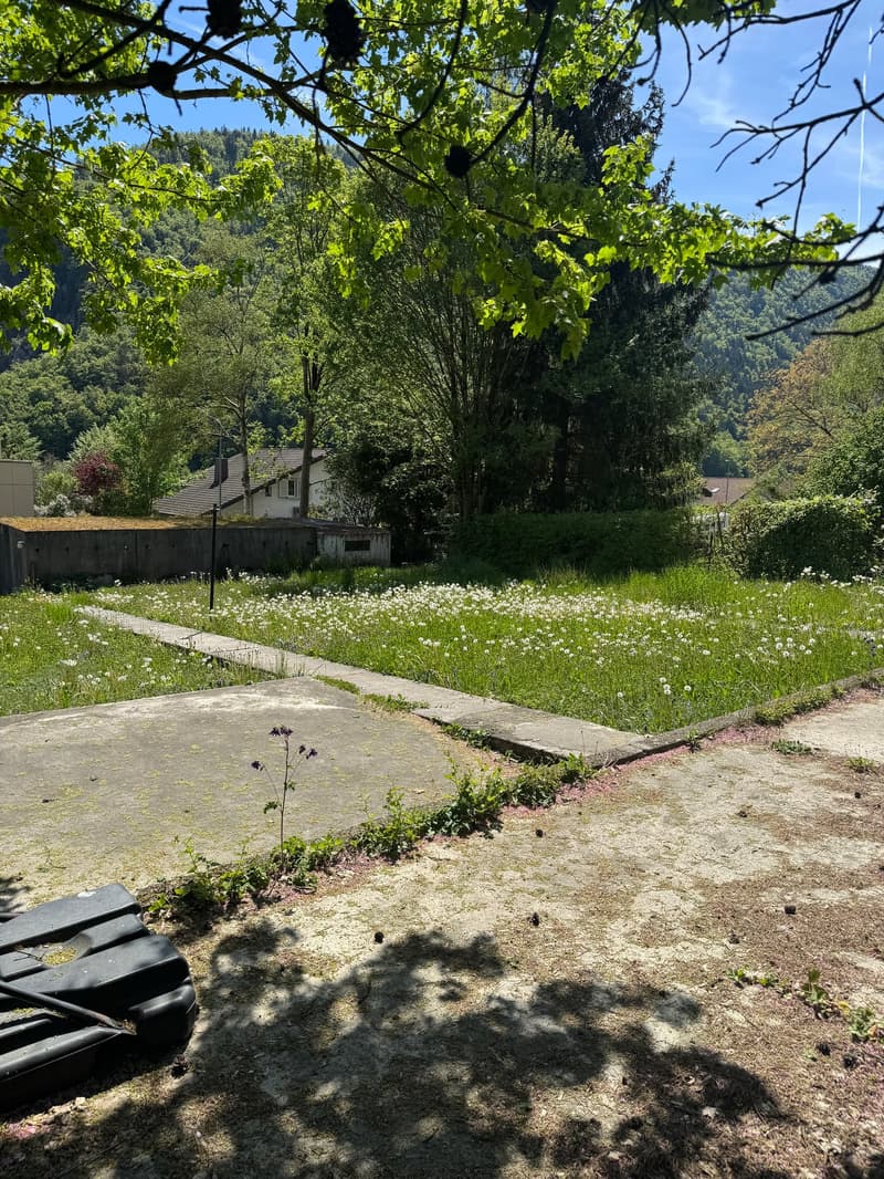 Terrain constructible avec avant-projet de villa contemporaine et rendement locatif – Péry (9)