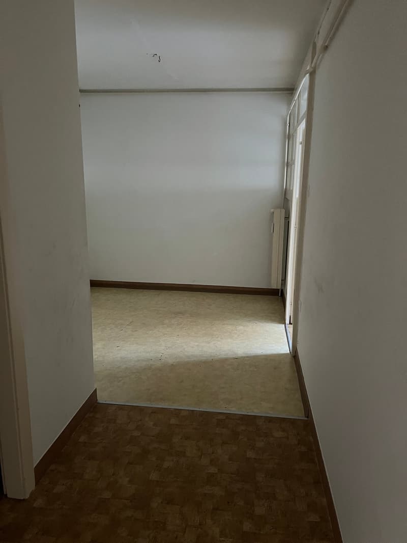 Appartement de 2.5 pièces à Bienne (4)