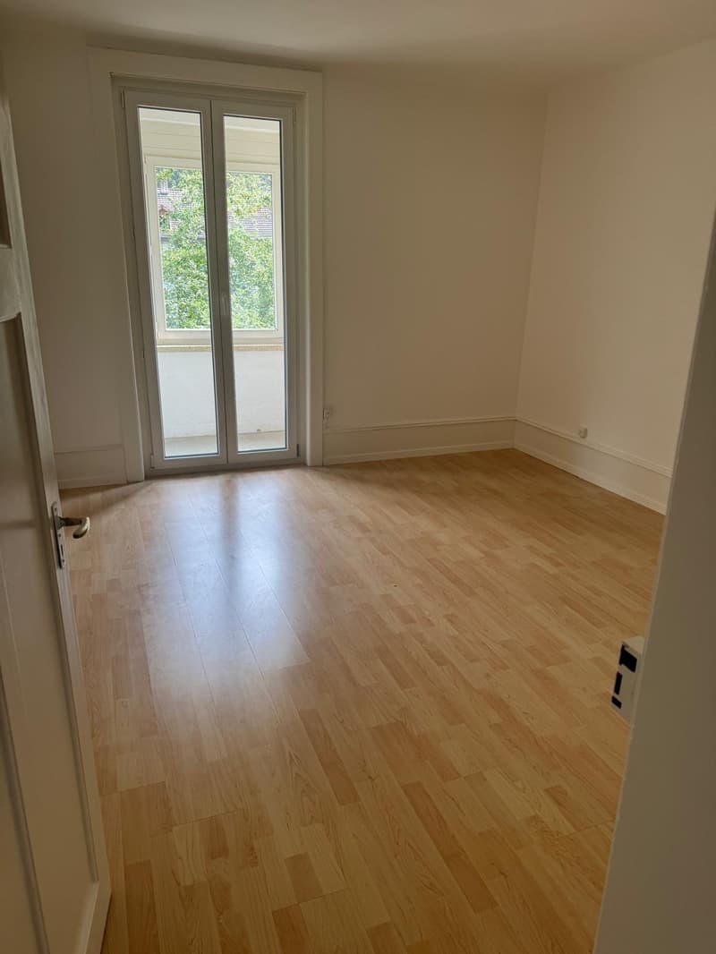 Appartement de 4 pièces au rez-de-chaussée surélevé à Péry-La Heutte (7)