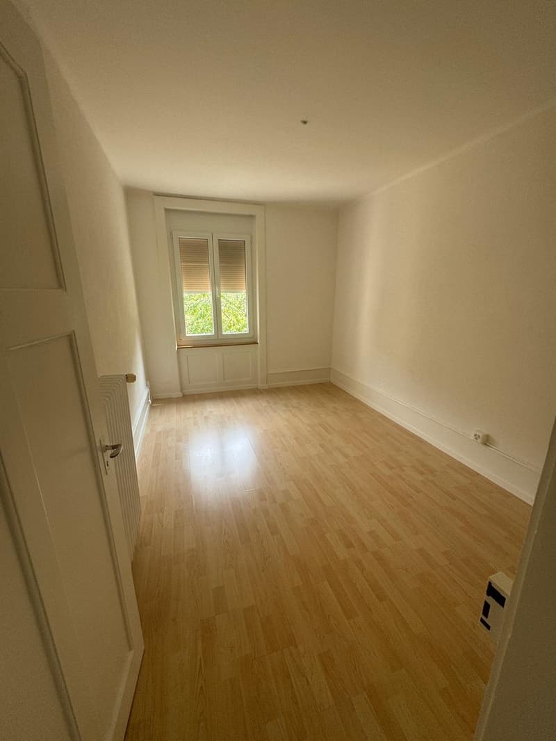 Appartement de 4 pièces au rez-de-chaussée surélevé à Péry-La Heutte (6)