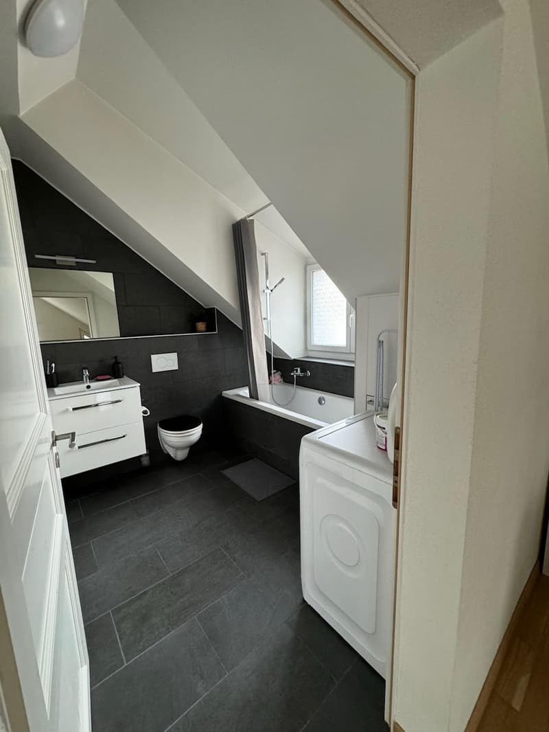 Appartement lumineux de 2.5 pièces à Reconvilier – disponible immédiatement (11)