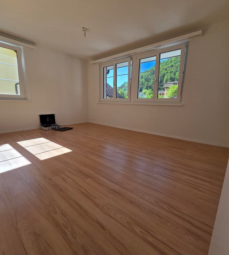 Helle 4-Zimmer-Wohnung mit Balkon in Mümliswil-Ramiswil (12)