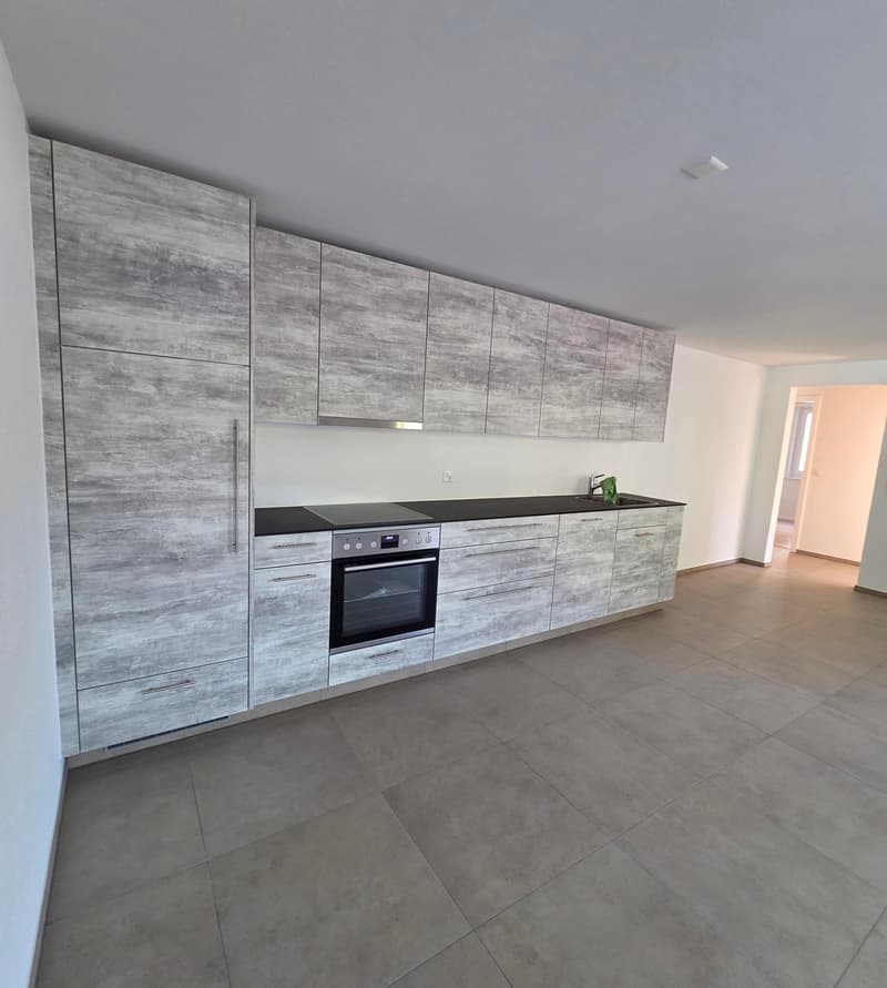Helle 4-Zimmer-Wohnung mit Balkon in Mümliswil-Ramiswil (4)