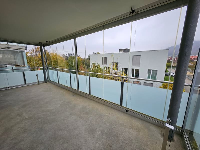 Grosse lichtdurchflutete  4.5 Zi Wohnung im Zentrum Oensingen (3)