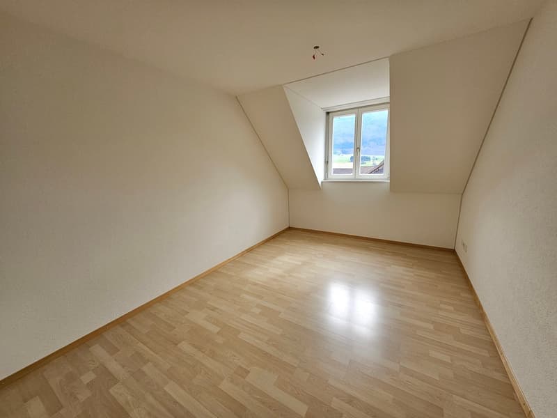 Charmante 4-Zimmer-Dachwohnung in ruhiger Lage von Laupersdorf (7)