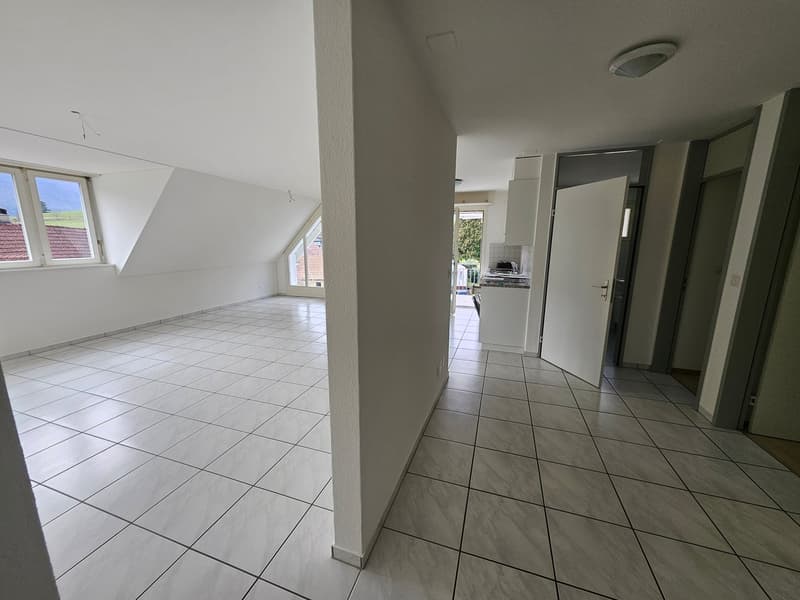 Charmante 4-Zimmer-Dachwohnung in ruhiger Lage von Laupersdorf (4)