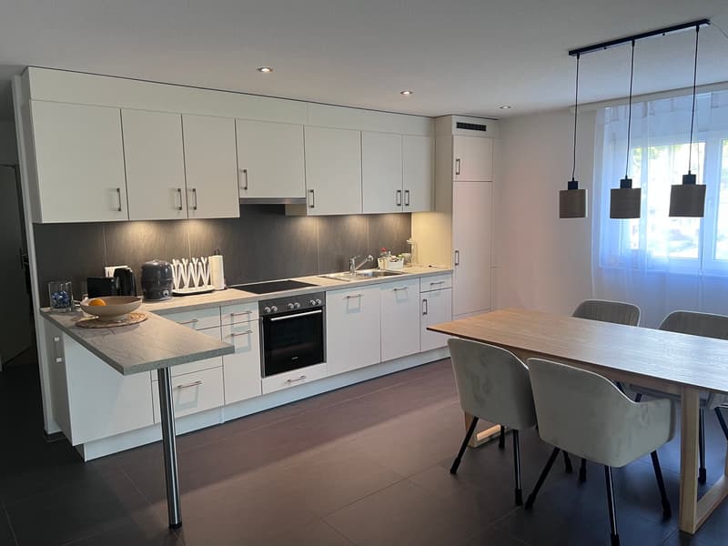 Helle 4.5-Zimmer-Wohnung mit Balkon und Bergblick in Balsthal (3)