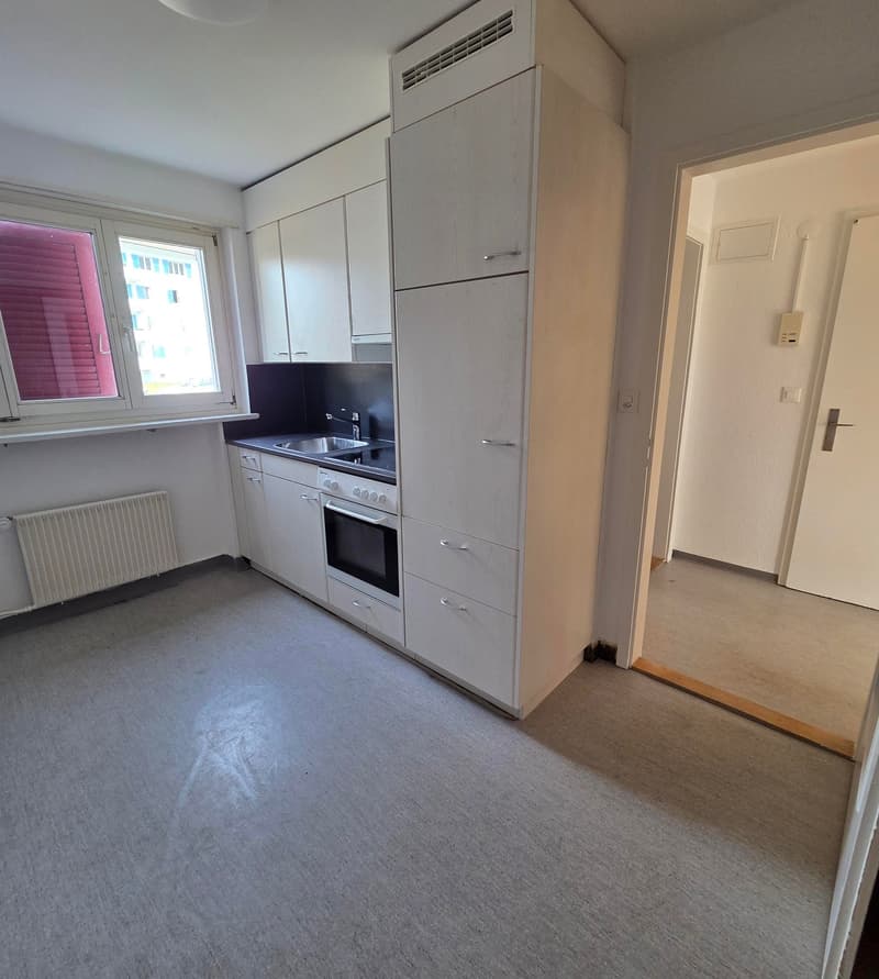 Freundliche 4 Zi Wohnung in ruhigem Quartier (1)