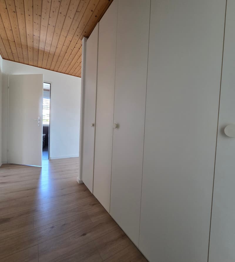 Charmante 3.5-Zimmer-Dachwohnung mit Terrasse in Oftringen (17)