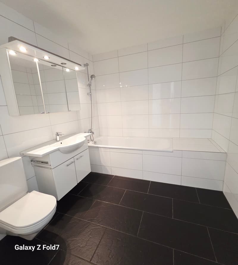 Moderne 3.5 Zimmer-Wohnung mit Terrasse an ruhiger Lage in Oftringen (6)