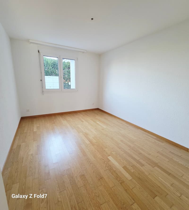 Moderne 3.5 Zimmer-Wohnung mit Terrasse an ruhiger Lage in Oftringen (7)