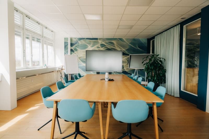 Modernes Büro mit Co-Working-Infrastruktur in Münsingen – sofort verfügbar (5)