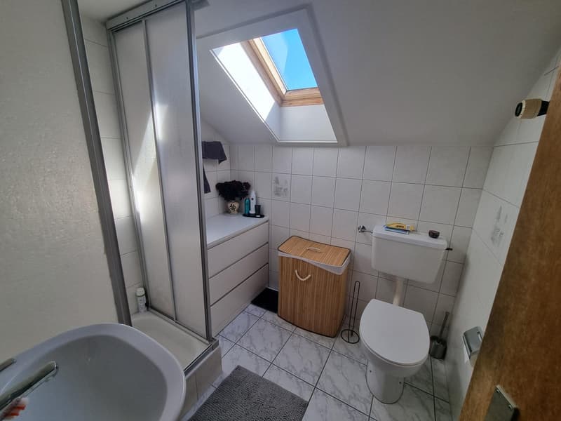 Charmante 3-Zimmer-Altbauwohnung im Dachgeschoss in Seedorf (2)