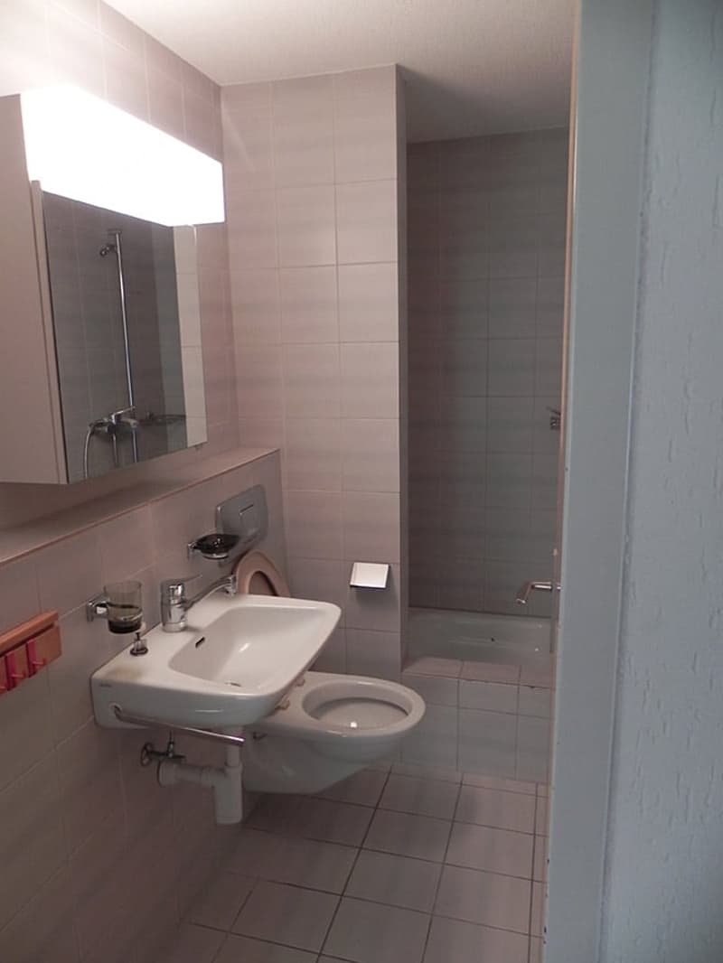 Gemütliche 4.5-Zimmer-Wohnung mit Bergblick in Uetendorf (6)